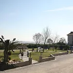 Skg Assembly Β&Β Hotel Hotel