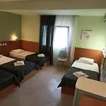Skg Assembly Β&Β Hotel Tessalónica